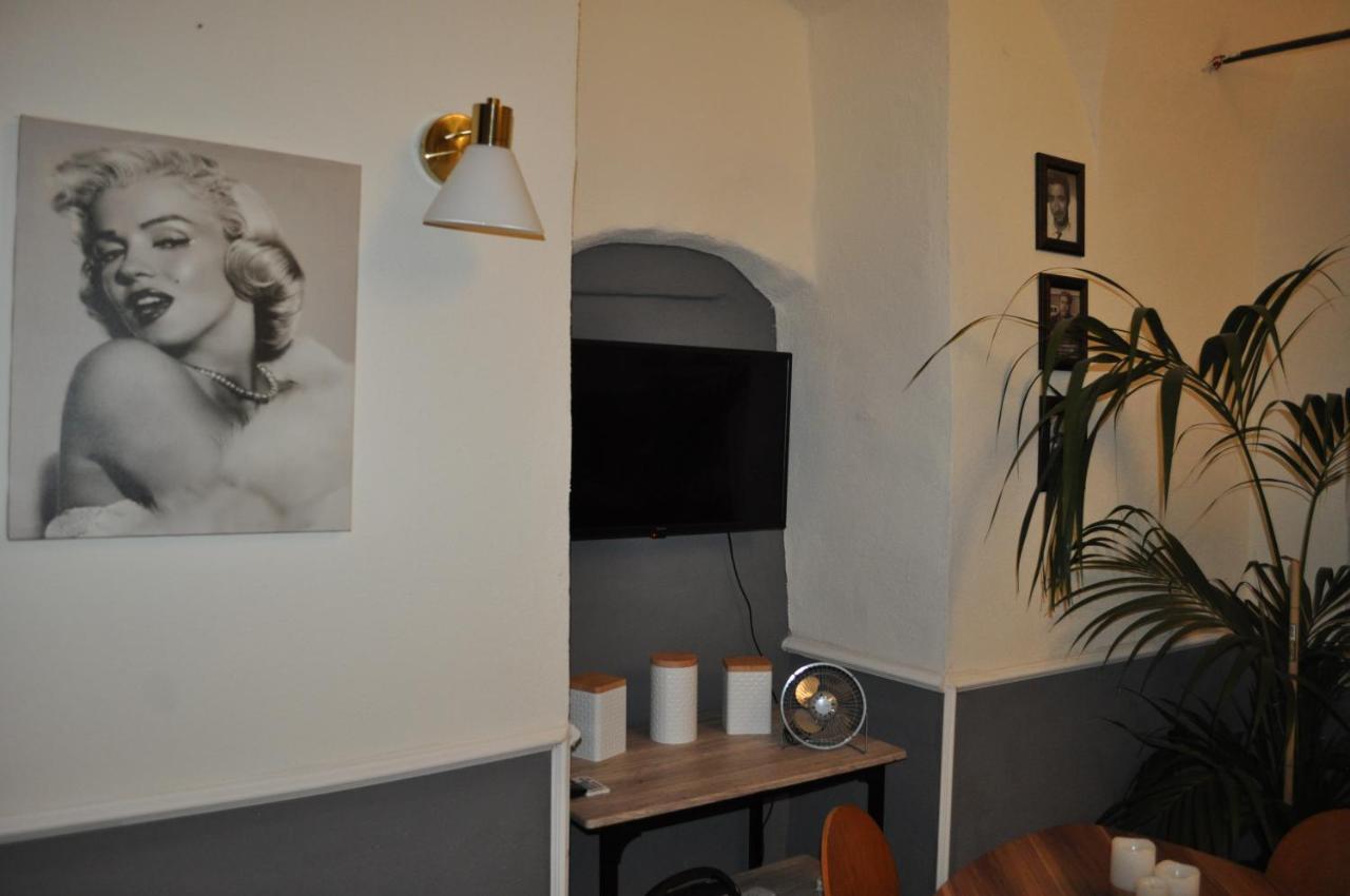 Piazzetta Little Suite อาร์มา ดิ ตัจจา ภายนอก รูปภาพ