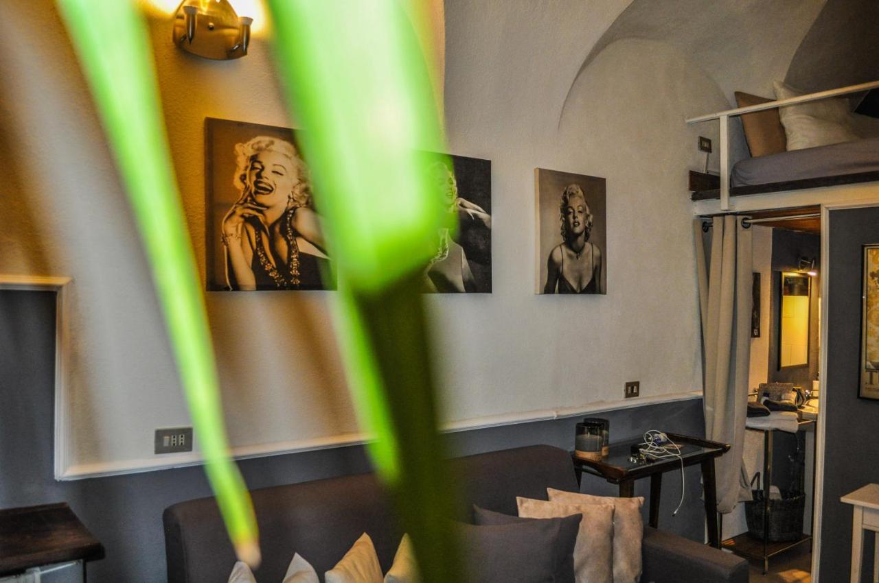 Piazzetta Little Suite อาร์มา ดิ ตัจจา ภายนอก รูปภาพ